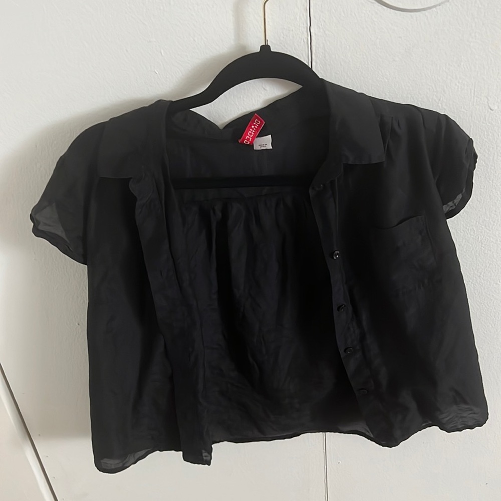 Black cropped blouse
